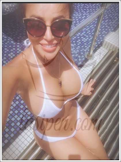 Beyler, eminim fotoğraflarımla ilgileniyorsunuzdur. Daha önce iyi hatları ile sınırsız bir kadınla hiç olmadıysanız, ben Tesettürlü escort bayan ile yaşayabilirsiniz. Kendimi gerçek bir lokum olarak görüyorum. Bu yüzden benlik saygısı yüksek ve %100 kadın ruhu olan bir kadınım. Adamıma itaat eden bir geyşa ruhuyum. Benim sohbetlerim ve kadınlığım ile adamlar ile iyi vakit geçirmeyi seven bir bayanım. Bence beyler, hayatlarında hep istedikleri zamana sahip olmak için beni aramalısınız. Ve harika bir kadınla ilişki kurmak her zaman en iyisidir, belki de hayatlarınızdaki kadınlardan çok daha ayrı biriyim. Psikolojilerini geliştirmelerine ve hayattan çok daha fazla zevk almalarına yardımcı olacağımı söyleyebilirim. Sınırsız Tesettürlü Escort olarak, beylerin omuzlarında çok fazla sorumluluk olduğuna inanıyorum. Sorumluluklar, iş sorumlulukları, belki de beylerin hayatta yalnız oldukları gerçeğini gösteriyor. Birçok nedenden dolayı, belki de hayatlarındaki kadın gibi, beylerin zor durumda olması mümkündür. Ben, sıkılmış bir adamın en iyi konfor alacağı seksi bilen bir kadın olduğumu düşünüyorum. Bu tamamen kendini ona sıcak bir şekilde sunmakla ilgili. Tam anlamıyla, uzman bir Tesettürlü Escort olarak, eminim sizinle olacağım ve beklentileriniz, kadınlığımdan etkilenecektir. Sanırım Beyler üzerinde mükemmel etkilerim var. Benim için, her karşılaştığımda, bu çok özel olacak. Bu kısa görüşme, günlük veya bir hafta sonu boyu olacak ve bir tatil programı olabilir.